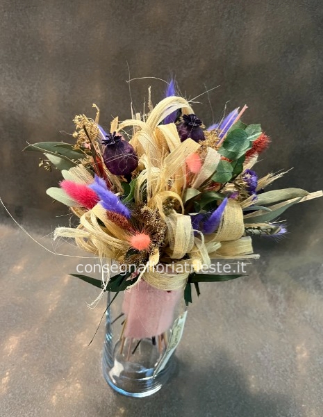 bouquet con fiori secchi rosa e lilla