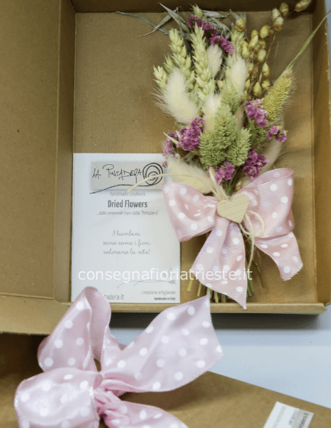 scatola regalo con fiori secchi NASCITA ROSA