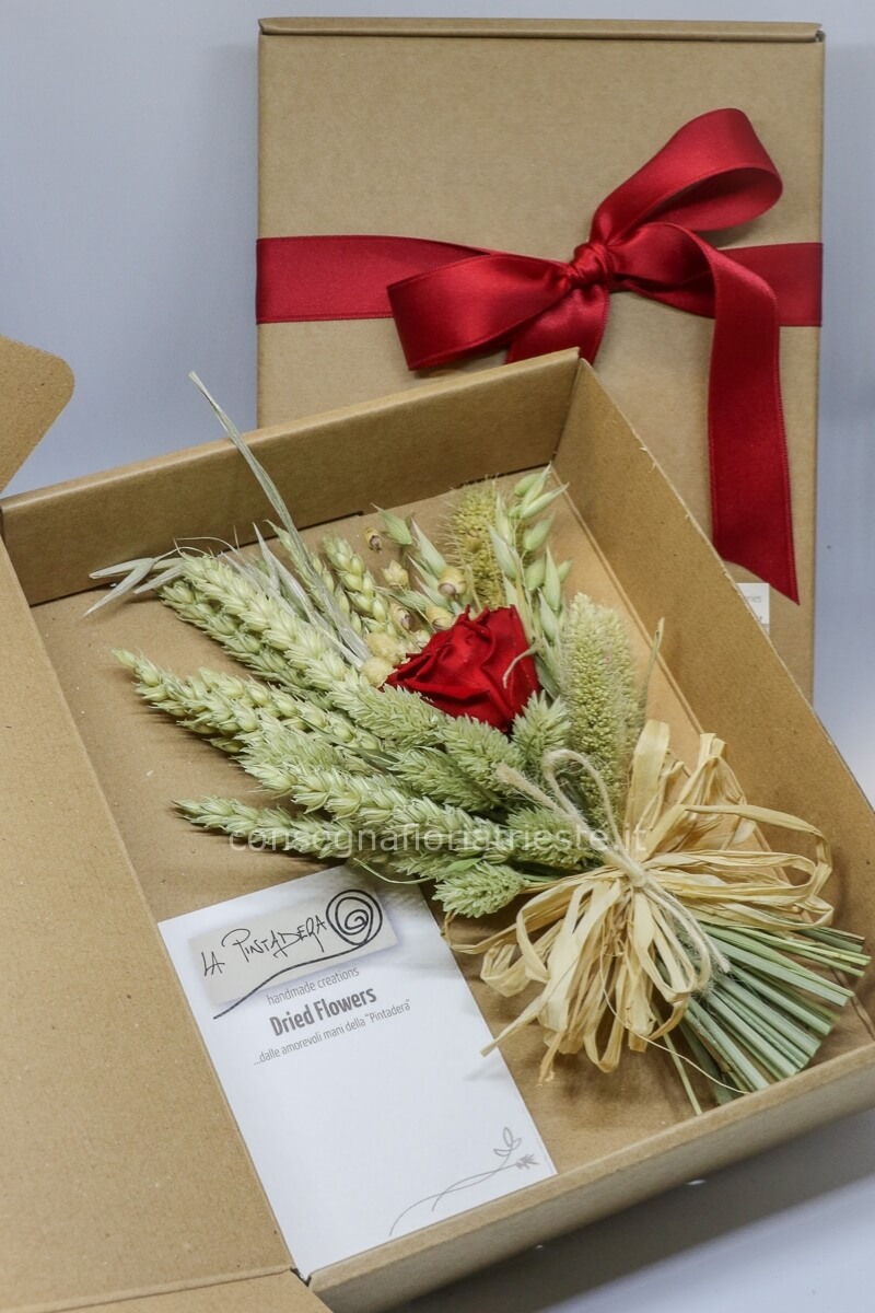 scatola regalo con fiori secchi ROSSO » Fiori a Trieste. Acquisto, invio e  consegna fiori a domicilio a Trieste.